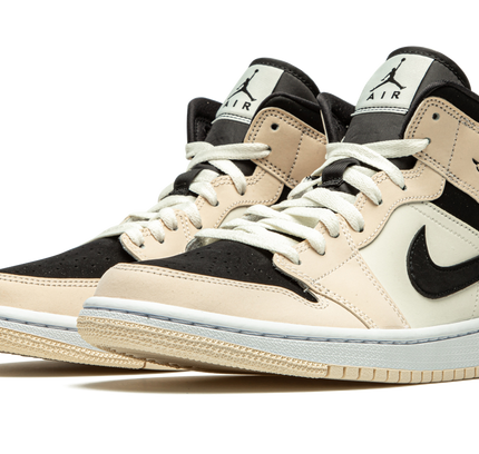 Air Jordan 1 MID WMNS "Guava Ice"