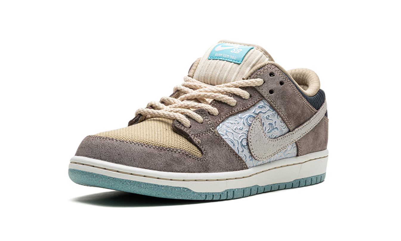 Nike Dunk SB Low "Big Money Savings"