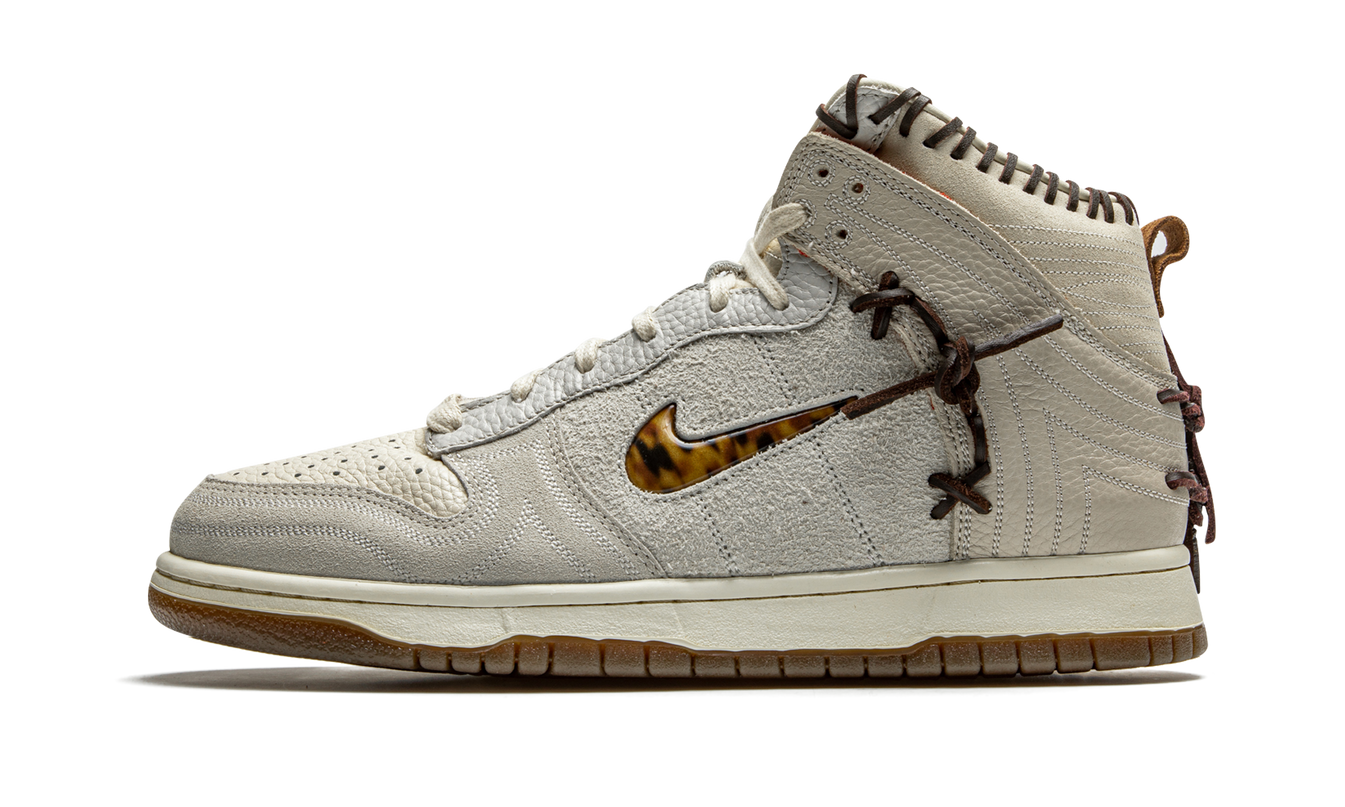 Nike Dunk High "Bodega - Friends & Family"