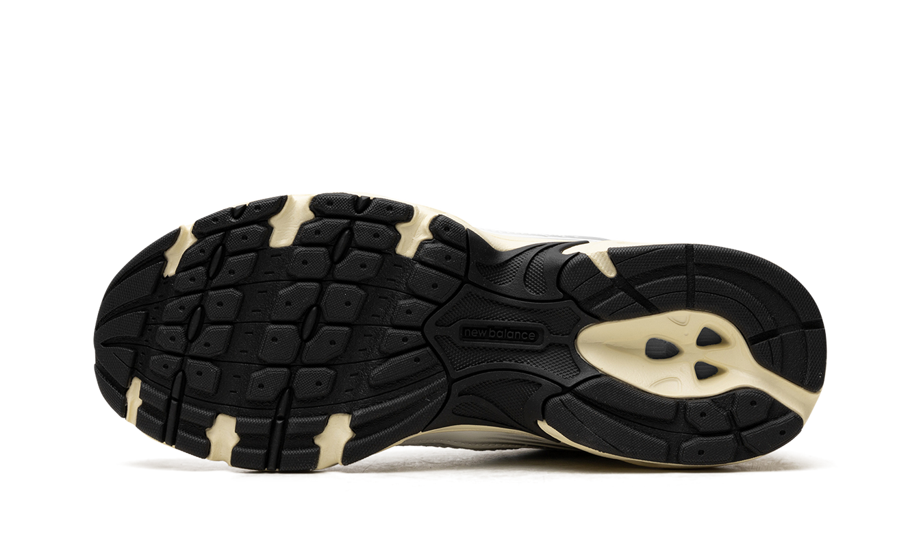 New Balance 530 "White / Silver"