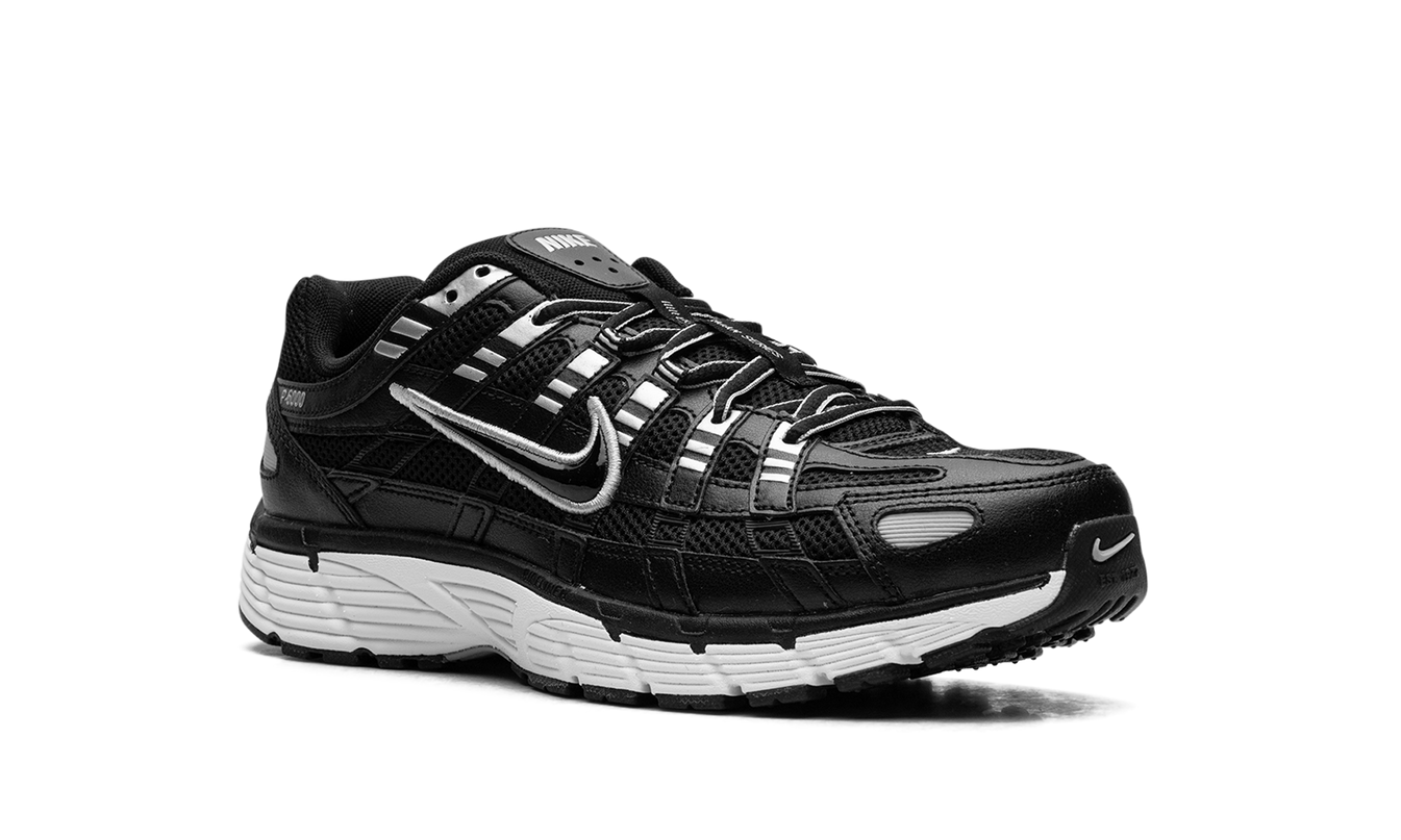 Nike P-6000 „Schwarz Weiß Metallic Silber“