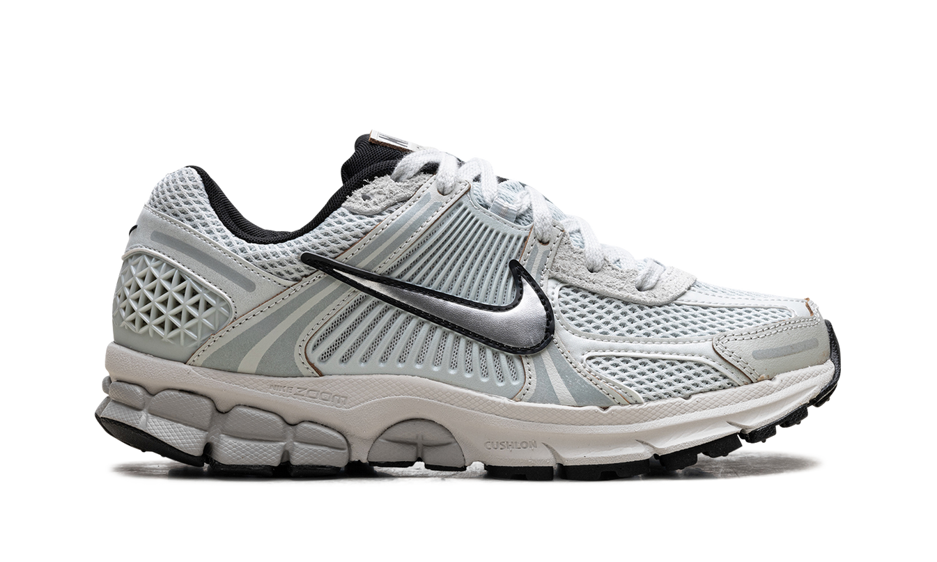 Nike Zoom Vomero 5 WMNS "Light Silver Chrome"