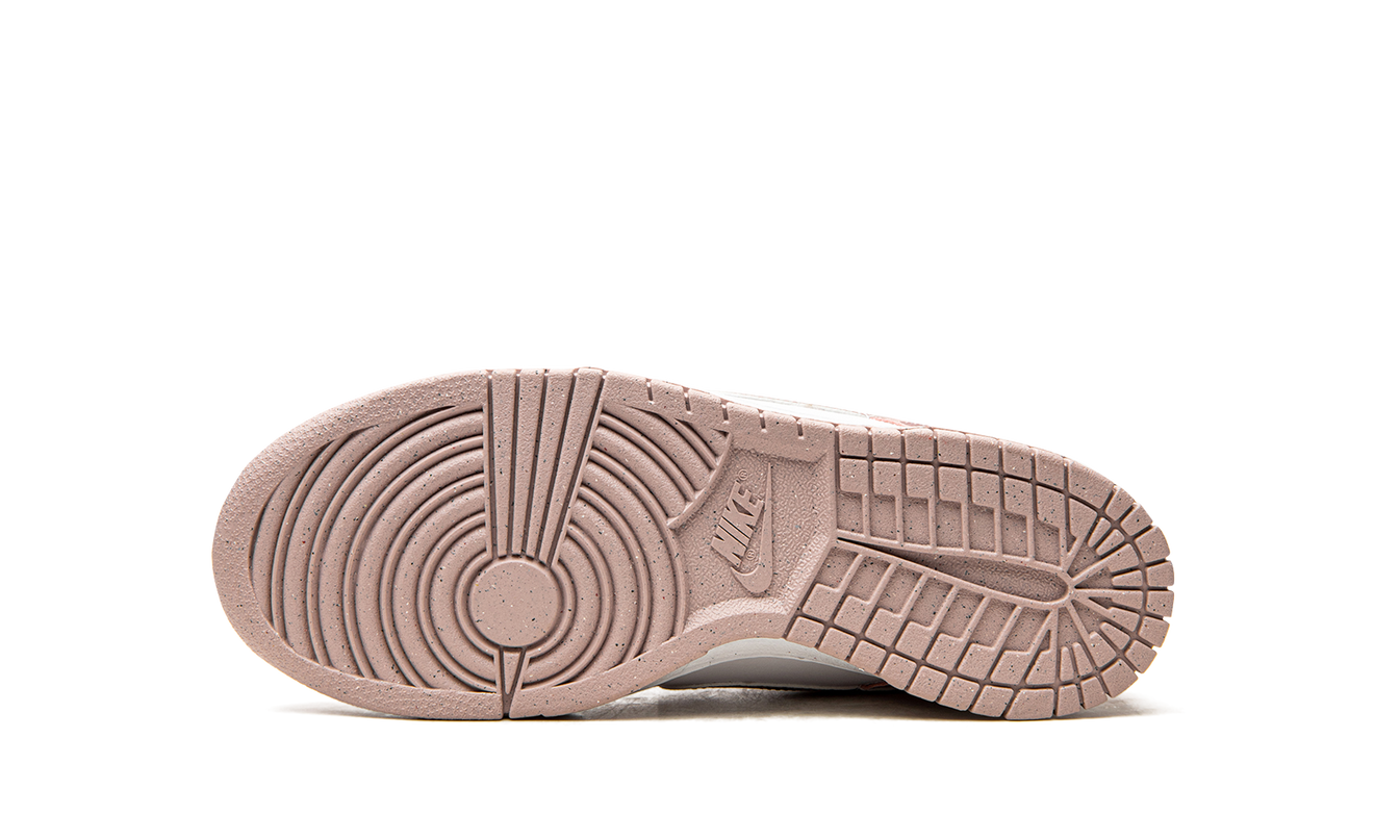Nike Dunk Low (GS) "Pink Velvet"