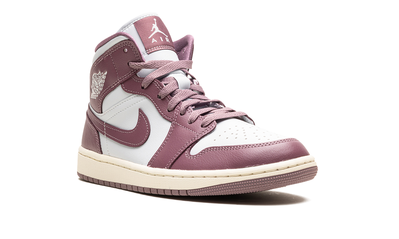 Air Jordan 1 MID WMNS "Mauve"