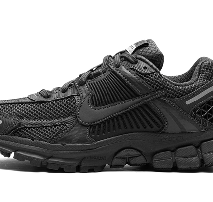 Nike Zoom Vomero 5 WMNS "Triple Black"