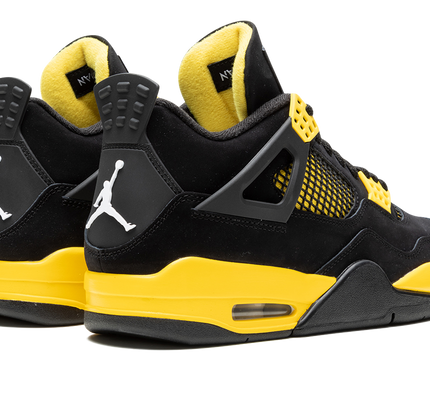Air Jordan 4 Retro "Thunder 2023"