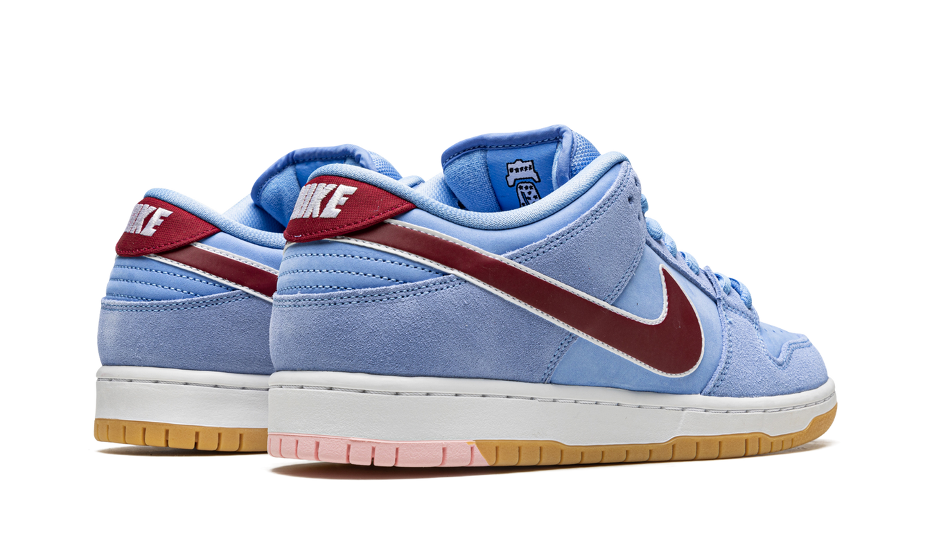 Nike Dunk SB Low "Phillies"
