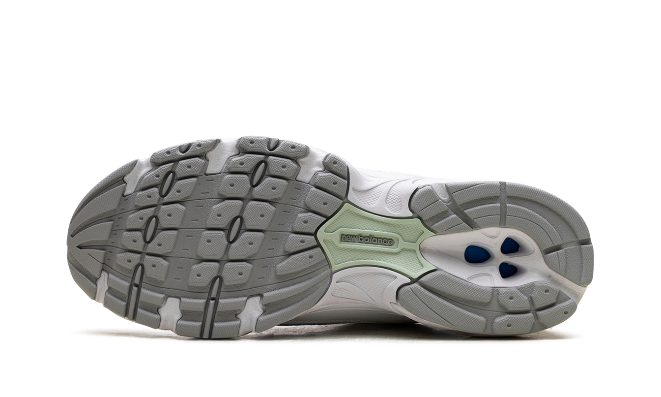 New Balance 530 "White Light Chrome Blue Clay Ash"