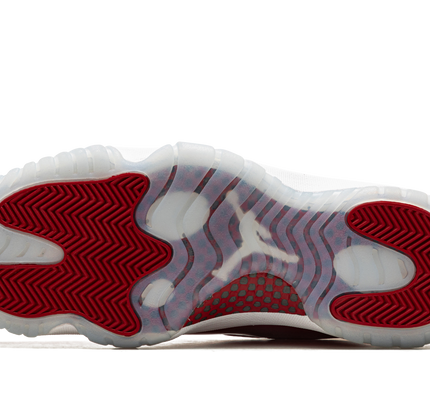 Air Jordan 11 "Cherry 2022"