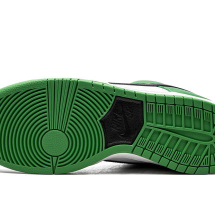 Nike Dunk SB Low Pro "Classic Green"