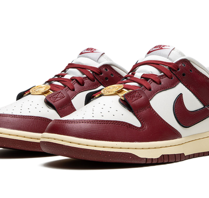 Nike Dunk Low WMNS "Just Do it - Team Red"