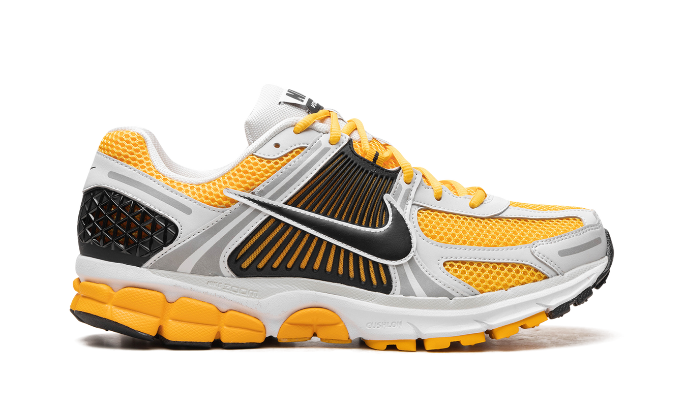 Nike Zoom Vomero 5 "University Gold'"