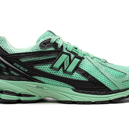 New Balance 1906R "size? - Green/Black"