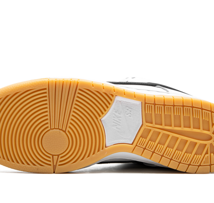 Nike SB Dunk Low "White Gum"