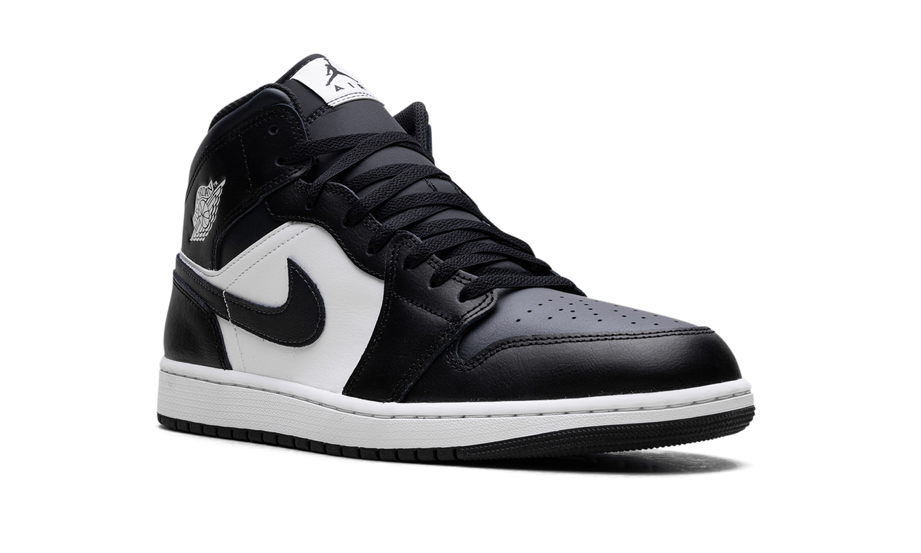 Air Jordan 1 Mid "Off Noir Toe"
