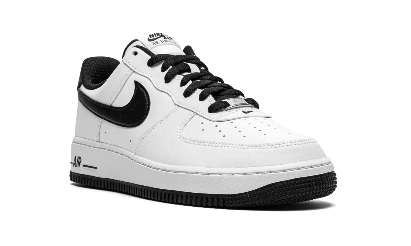 Nike Air Force 1 '07 "White / Black"