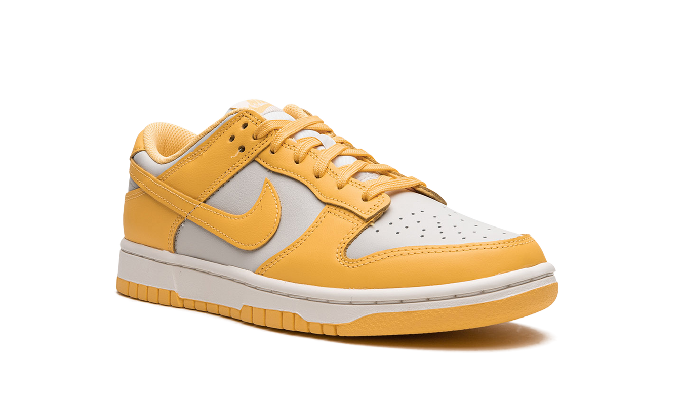 Nike Dunk Low WMNS "Citron Pulse"