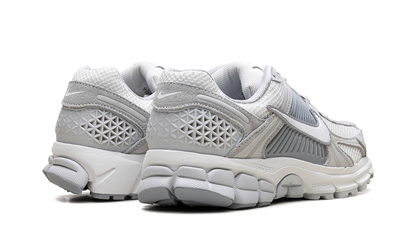 Nike Zoom Vomero 5 WMNS "Pure Platinum"