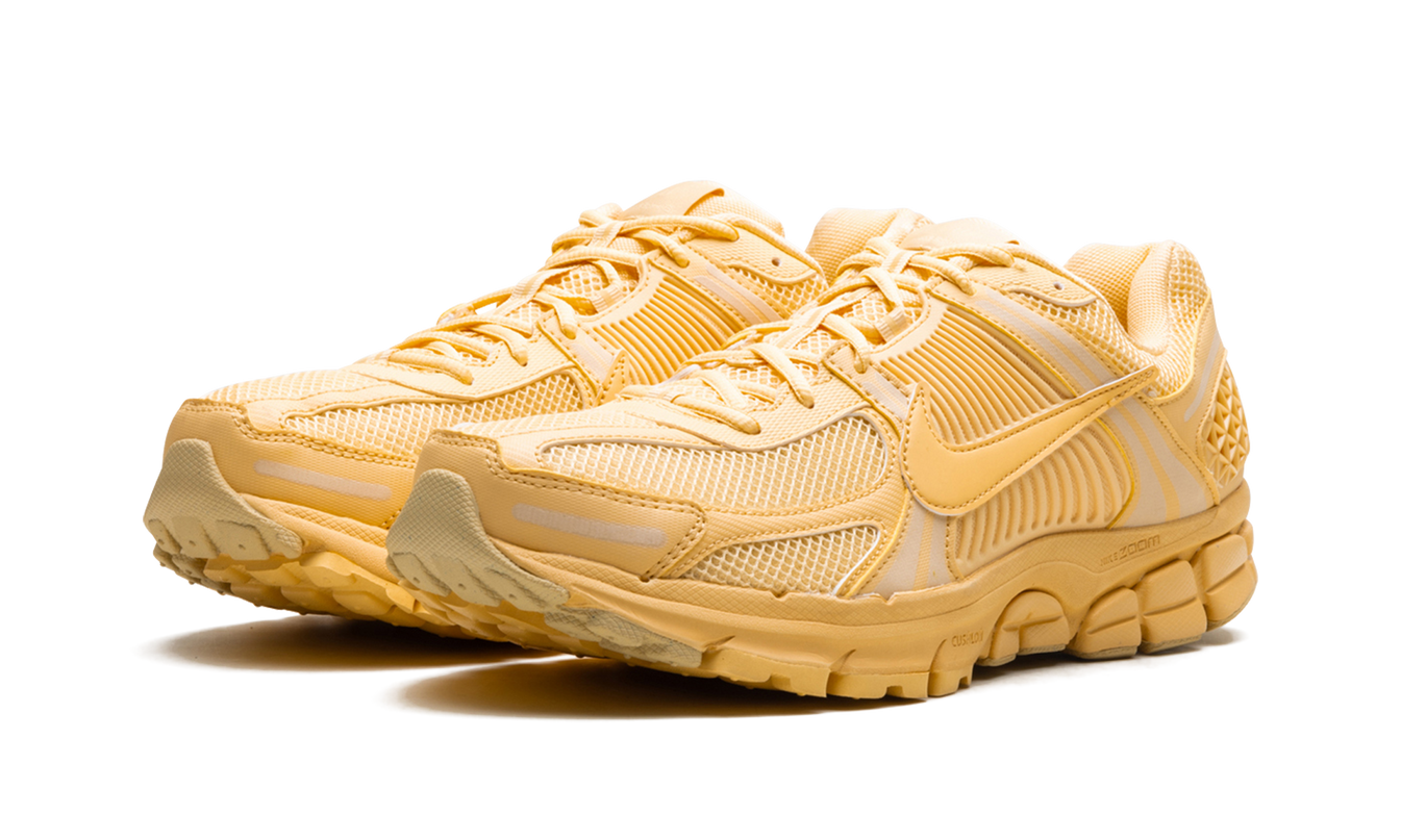 Nike Zoom Vomero 5 "Celestial Gold"
