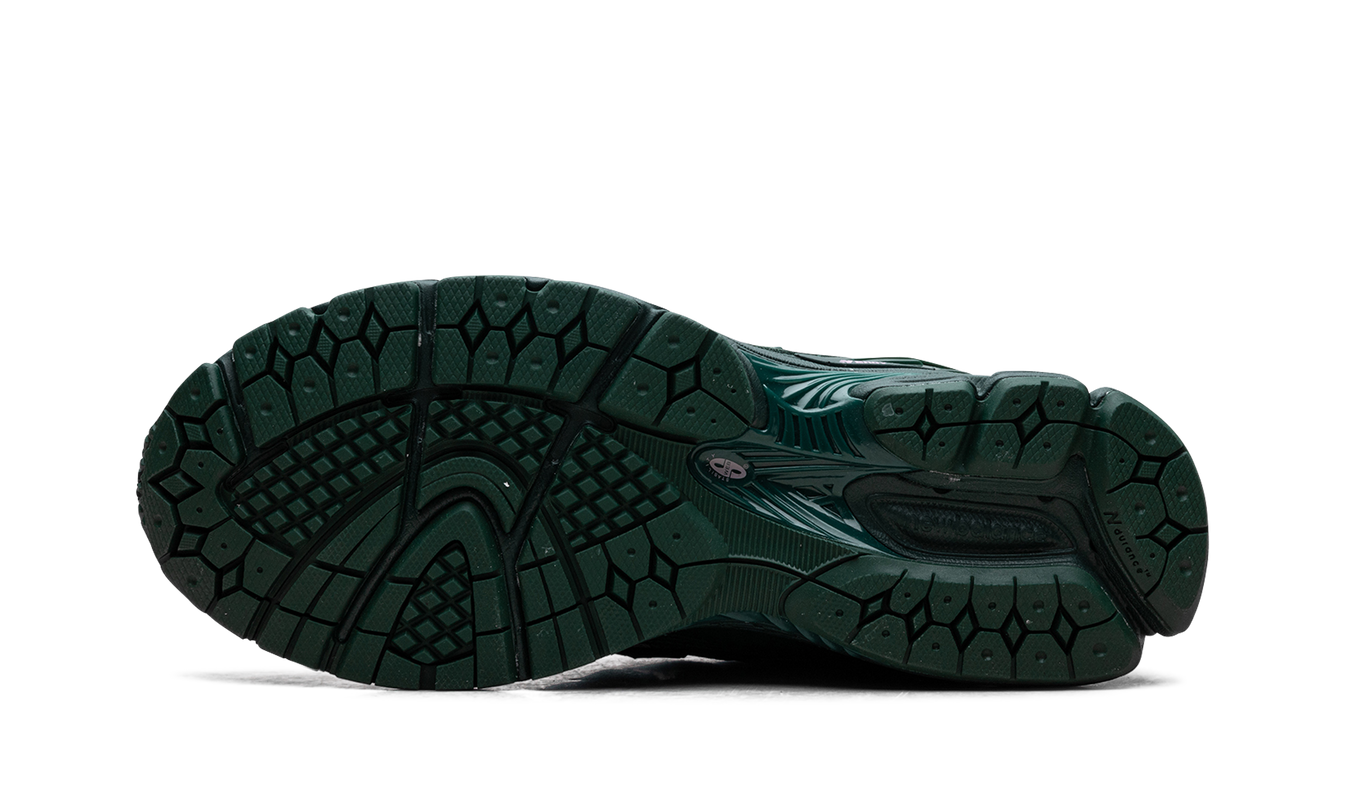 New Balance 1906R "Polka Dot Green"