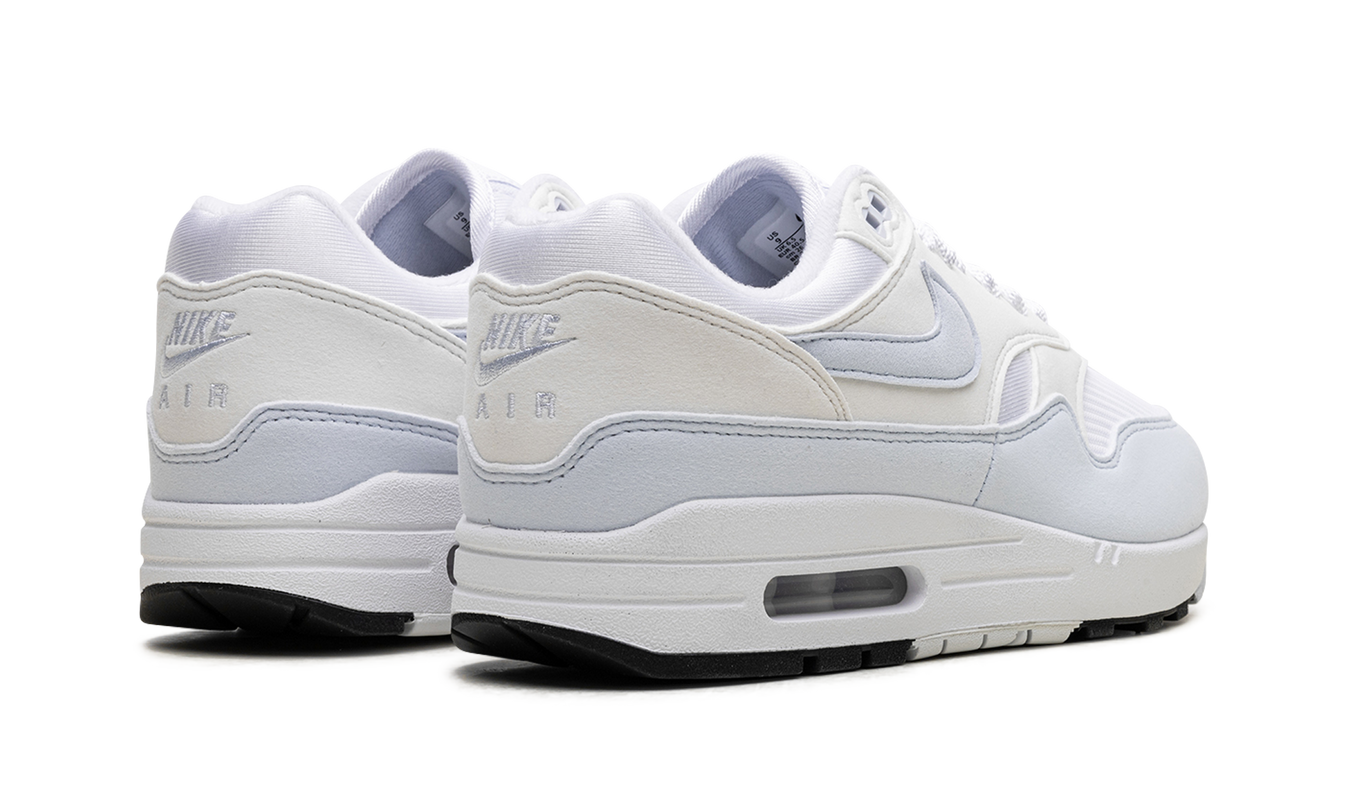 WMNS NIKE AIR MAX 1 "FOOTBALL GRAY" 