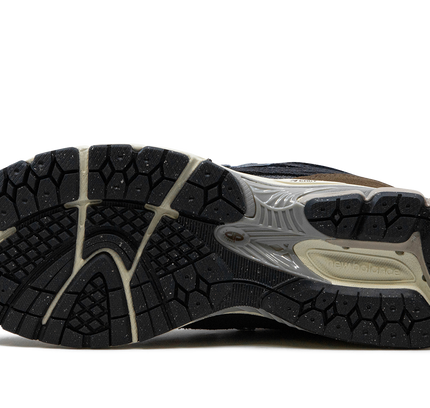 New Balance 1906F "PHANTOM"