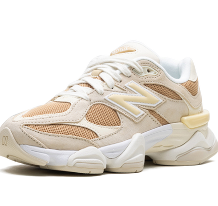 New Balance 9060 „Braun Elfenbein Weiß“