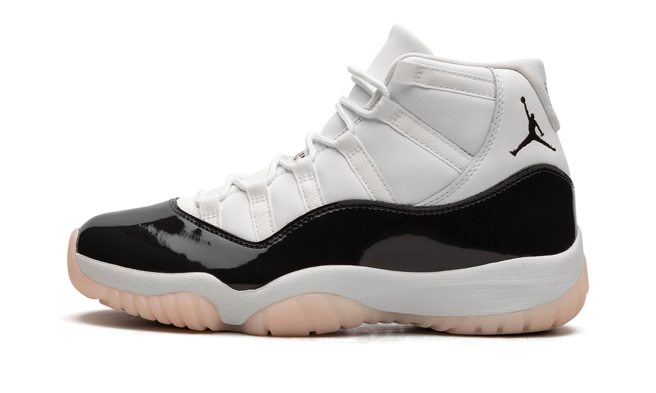 Air Jordan 11 WMNS "Neapolitan"