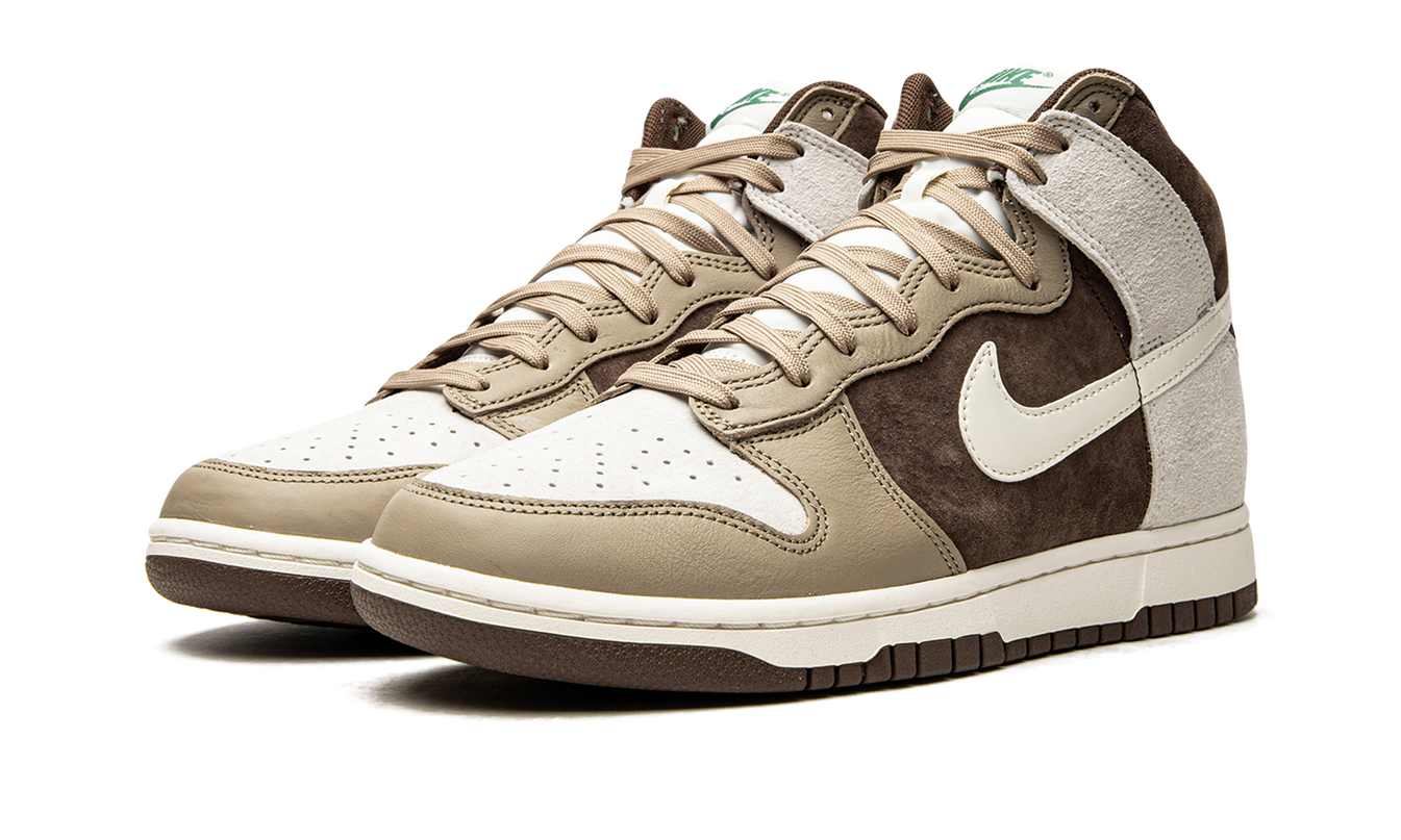 Nike Dunk High "Light Chocolate"