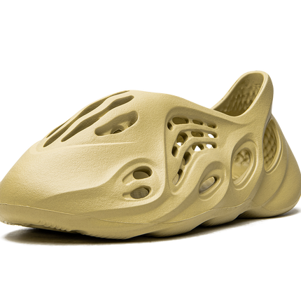 Yeezy Foam Runner „Sulfur“