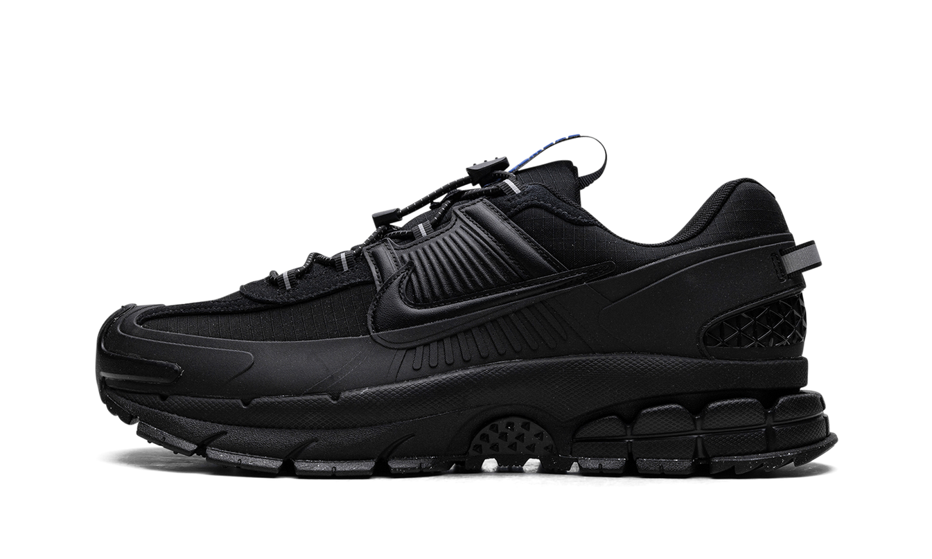 Nike Zoom Vomero Roam "Triple Black"