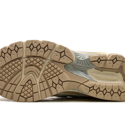 New Balance 1906N „Mondneujahr – Meersalz“