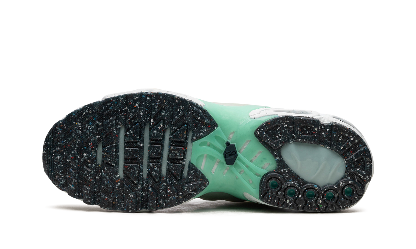 Nike Air Max Terrascape Plus "Tropical Twist"