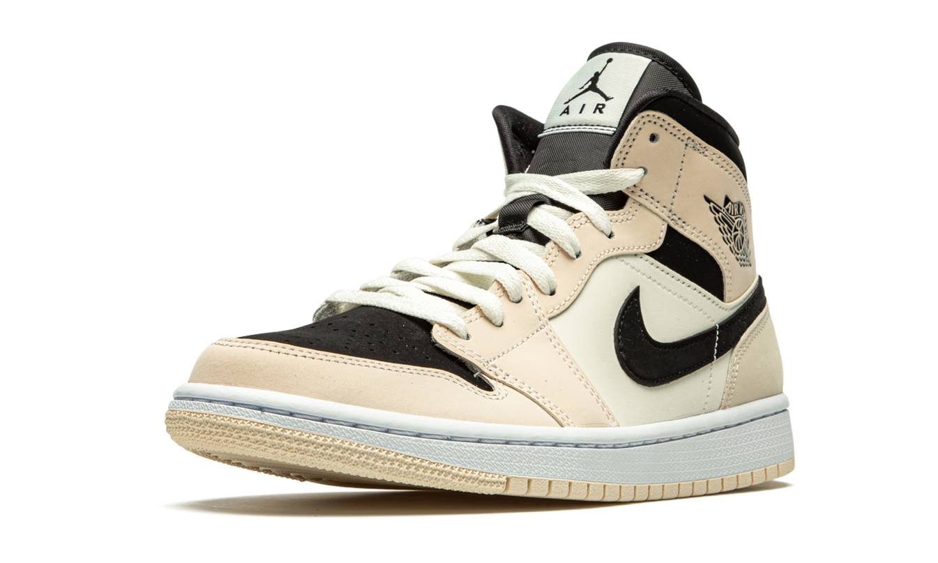 Air Jordan 1 MID WMNS "Guava Ice"