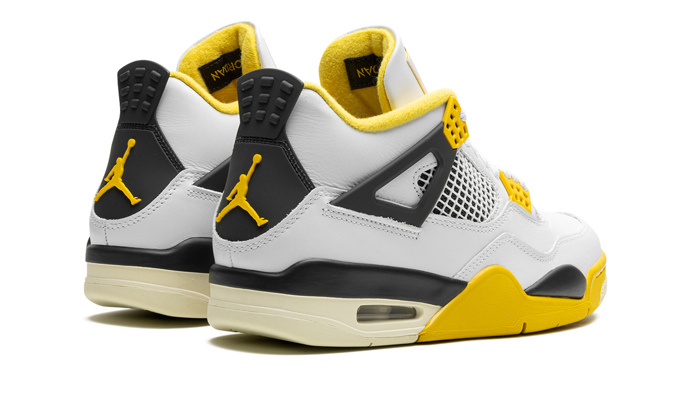 Air Jordan 4 WMNS „Vivid Sulfur“