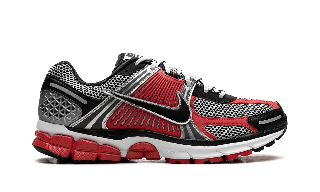 Nike Zoom Vomero 5 "Metallic Silver University Red"