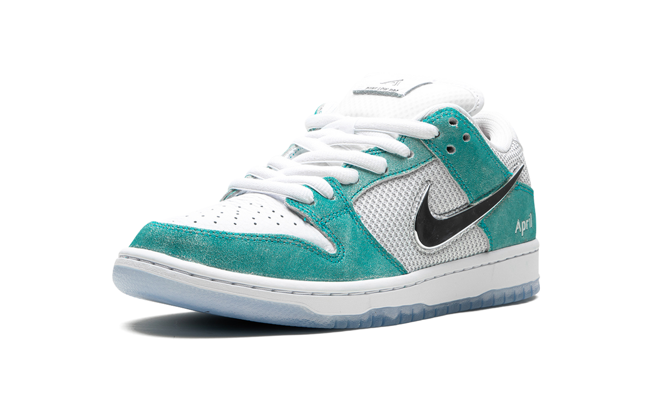 Nike Dunk SB Low Pro QS "April Skateboards"