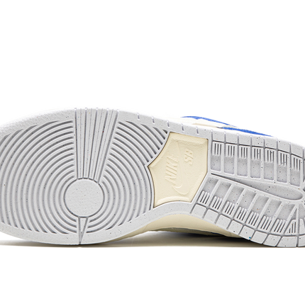 Nike Dunk SB Low "Fly Streetwear - Gardenia"