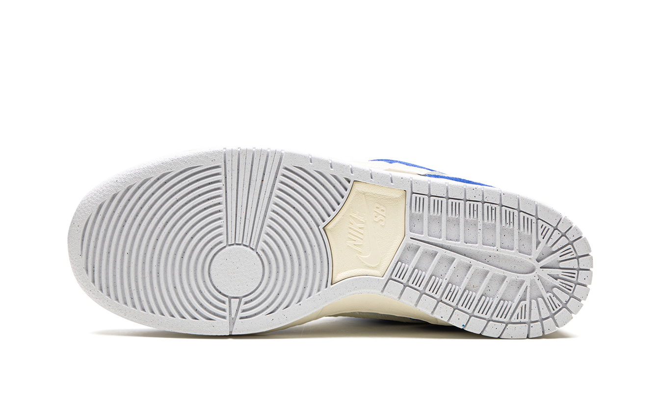 Nike Dunk SB Low "Fly Streetwear - Gardenia"
