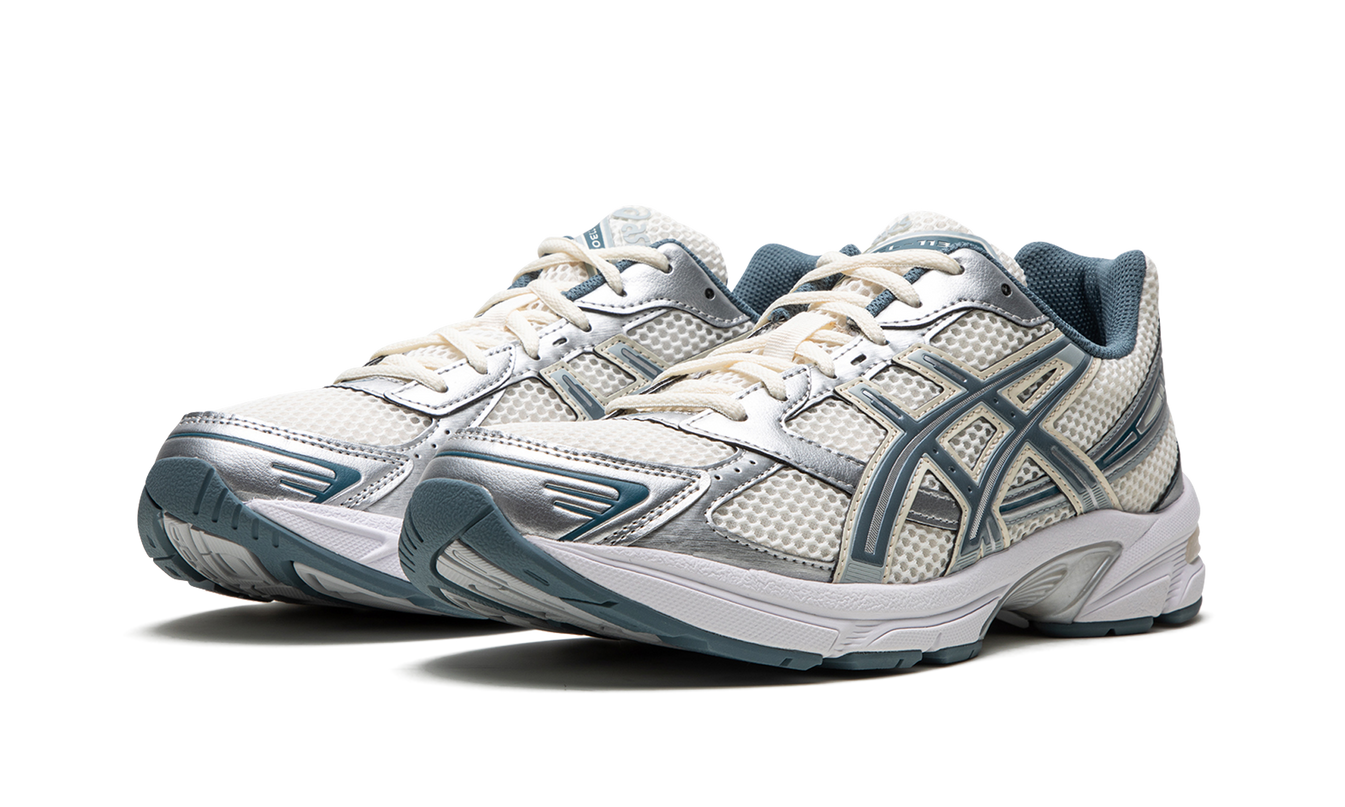 Gel-1130 „Creme / Ironclad“