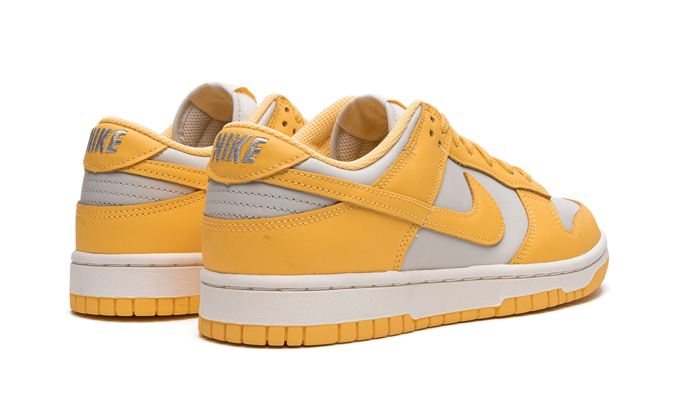 Nike Dunk Low WMNS "Citron Pulse"