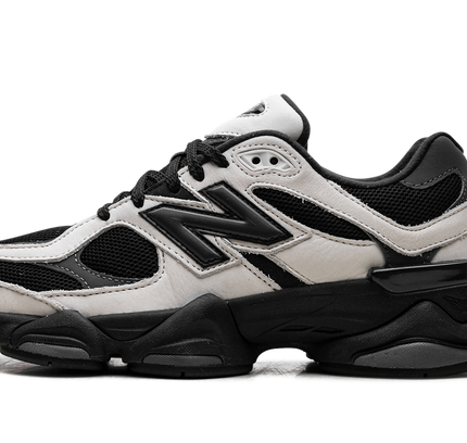New Balance 9060 „Off-White Black“