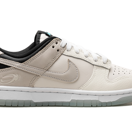 Nike Dunk Low WMNS "Supersonic"