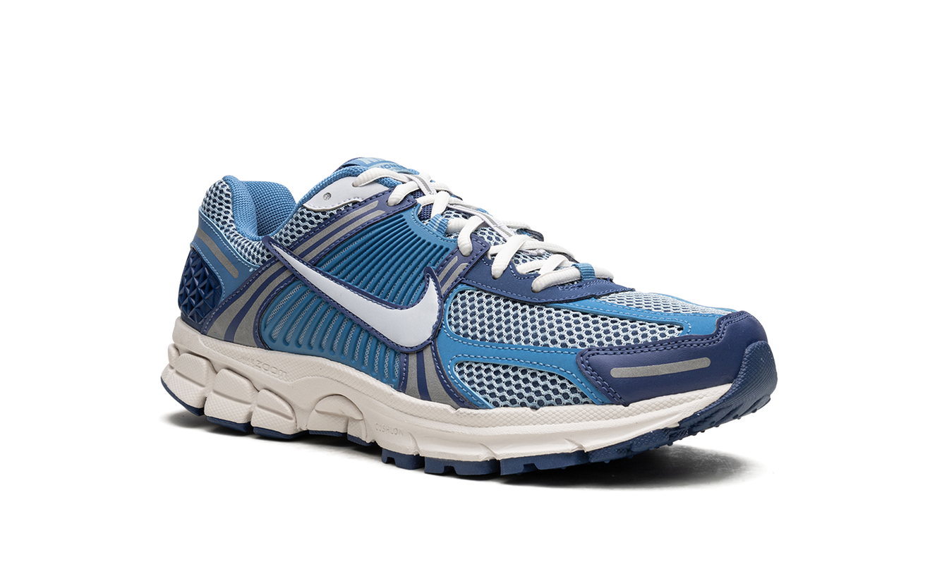 Nike Zoom Vomero 5 "Worn Blue"