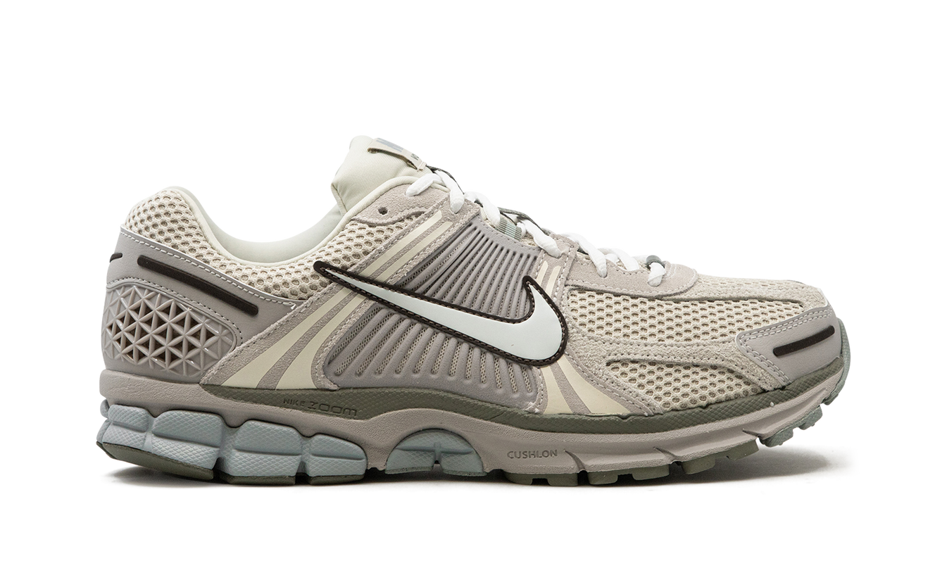 Air Zoom Vomero 5 "Helles Erzholzbraun"