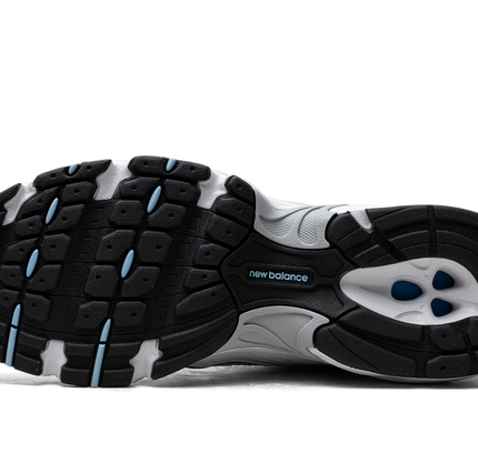 New Balance 530 "White / Dark Arctic Grey / Light Chrome Blue"