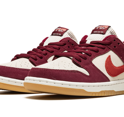 Nike Dunk SB Low "Skate Like A Girl"