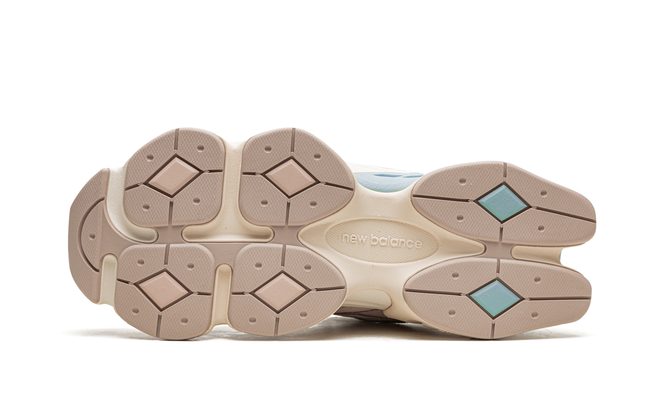 New Balance 9060 "Elfenbein"