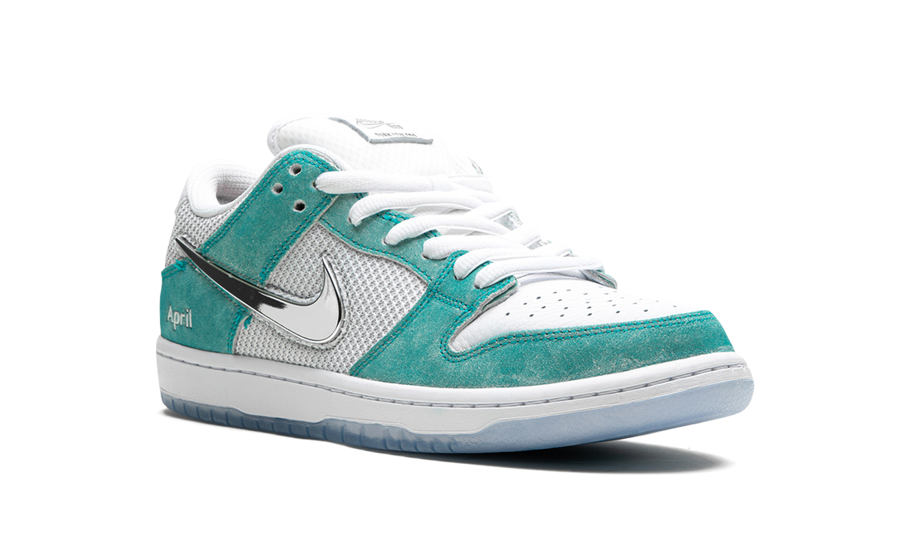 Nike Dunk SB Low Pro QS "April Skateboards"