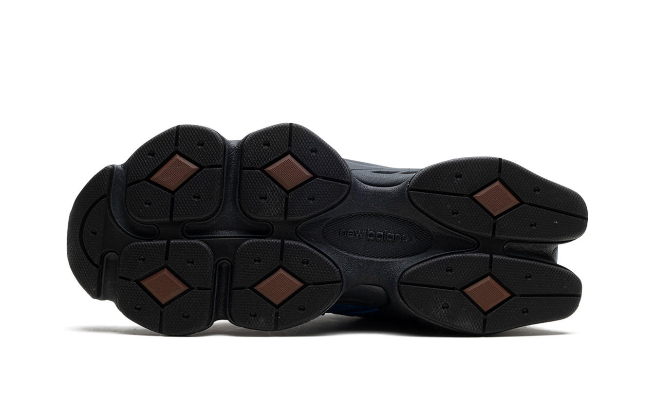New Balance 9060 „BLAUER ACHAT“